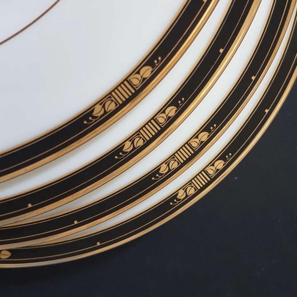 Mikasa Aberdeen Salad Plates, Set of 4, Fine Ivory with Gold Leaf